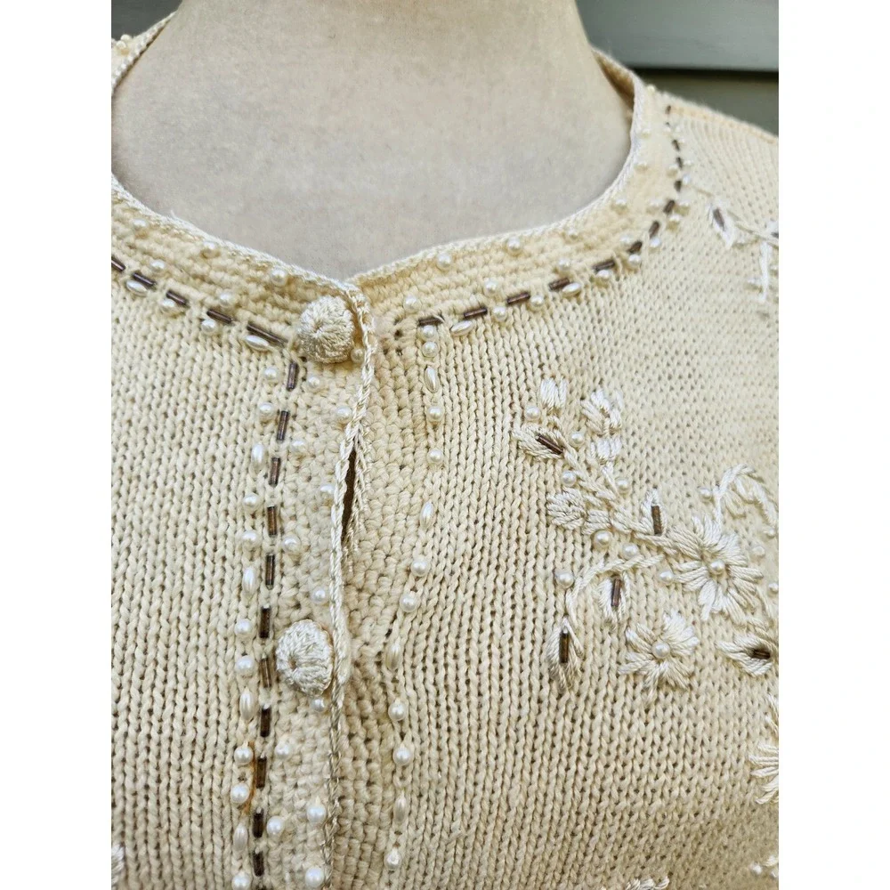 Vintage embrace touch